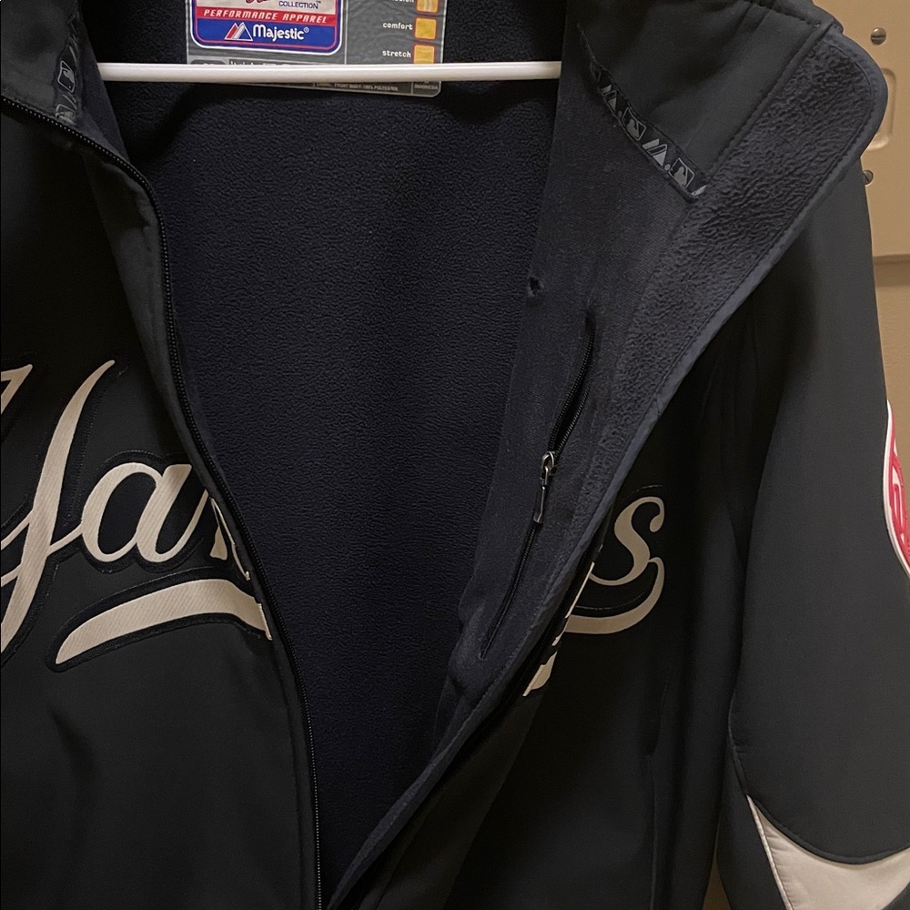 Yankees Black Jacket - Picture 7 of 7